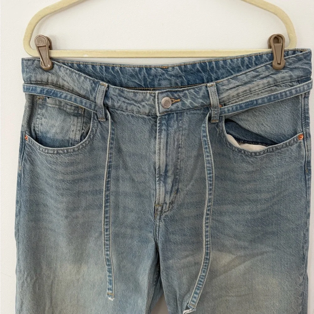 H&M Women's Washed Blue Ankle Jeans super baggy size 12 - Picture 2 of 5